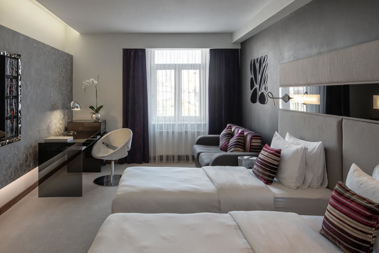 Отель 11 Mirrors Design Hotel Киев