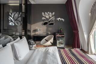Отель 11 Mirrors Design Hotel Киев Номер «Премиум»-1