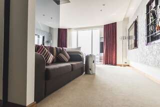 Отель 11 Mirrors Design Hotel Киев Номер «Премиум»-8